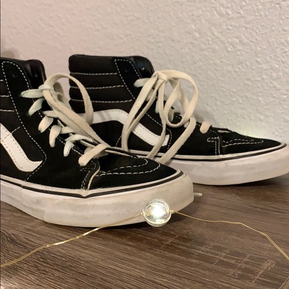 Vans - Picture 3 of 7